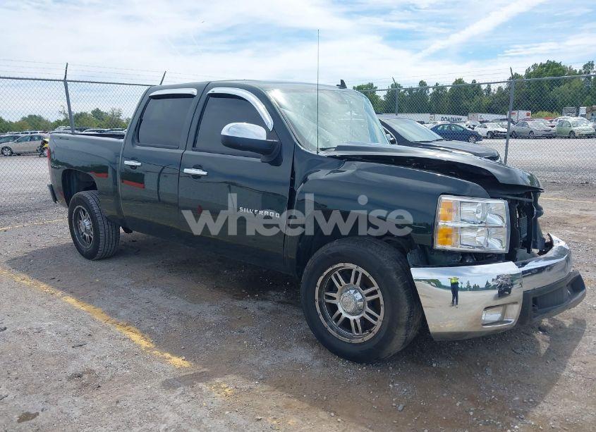 2013 Chevrolet Silverado 1500 LT (VIN 3GCPKSE75DG195010) main photo