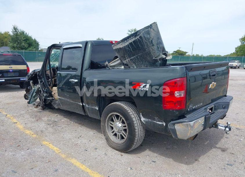 Photo 3 of 2013 Chevrolet Silverado 1500 LT (VIN 3GCPKSE75DG195010)