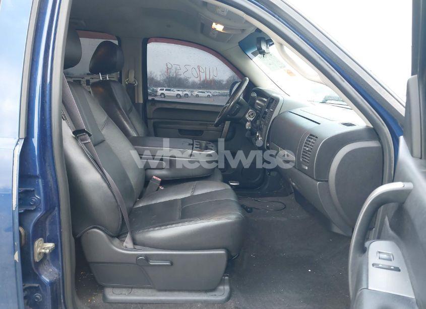 Photo 5 of 2013 Chevrolet Silverado 1500 LT (VIN 3GCPKSE75DG231357)