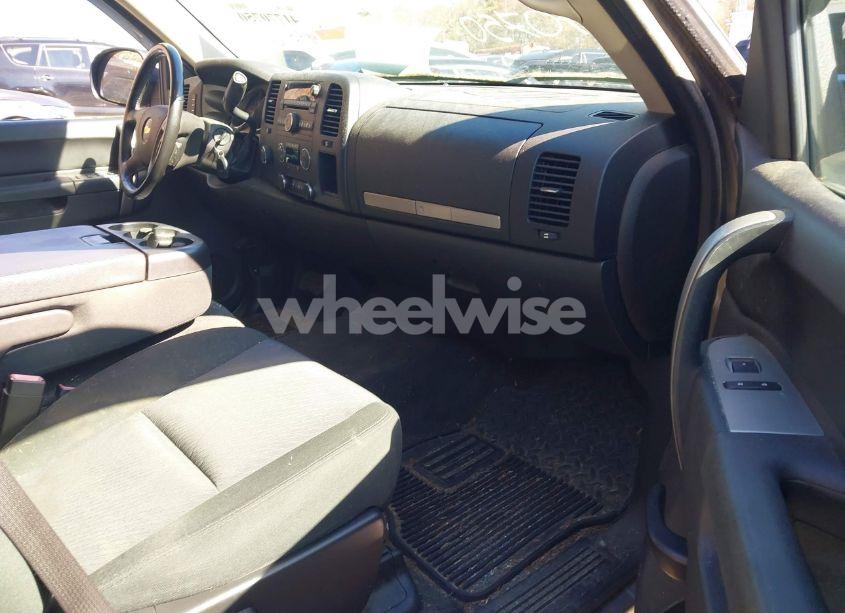 Photo 5 of 2013 Chevrolet Silverado 1500 LT (VIN 3GCPKSE75DG248661)