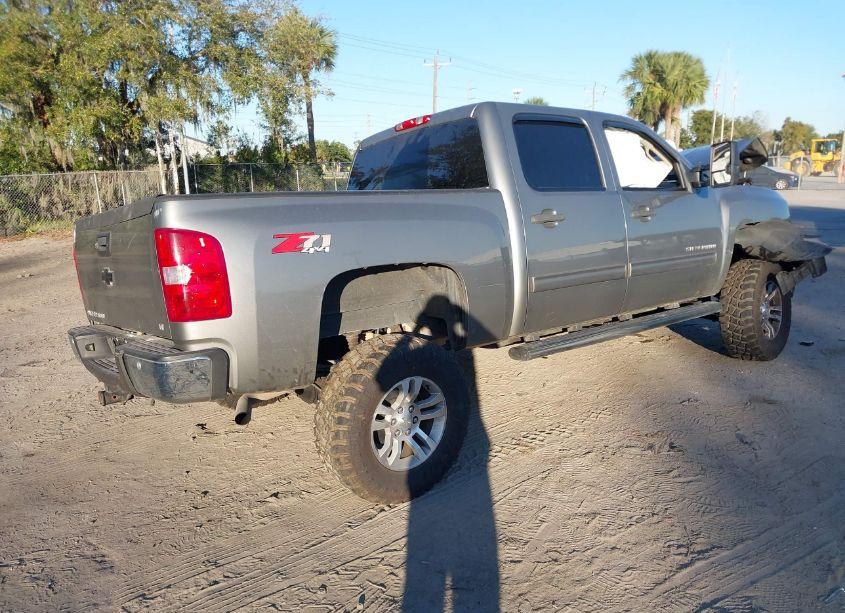 Photo 4 of 2013 Chevrolet Silverado 1500 LT (VIN 3GCPKSE75DG356939)