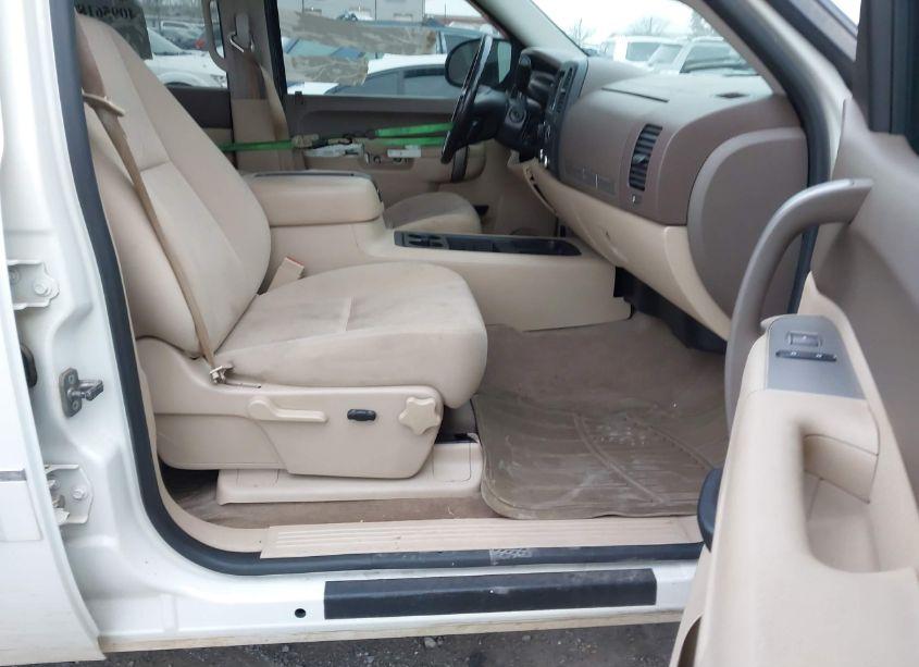 Photo 5 of 2012 Chevrolet Silverado 1500 LT (VIN 3GCPKSE76CG178098)