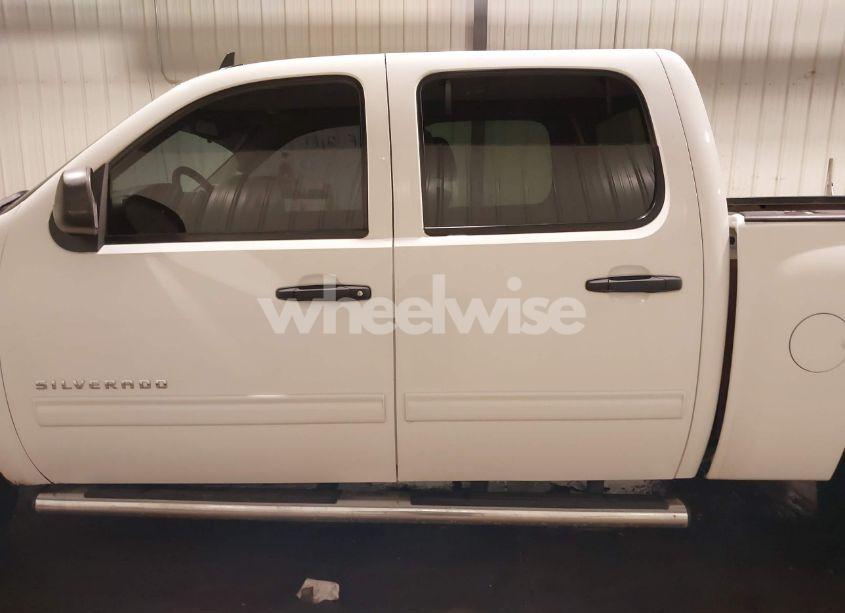 Photo 15 of 2013 Chevrolet Silverado 1500 LT (VIN 3GCPKSE76DG161092)
