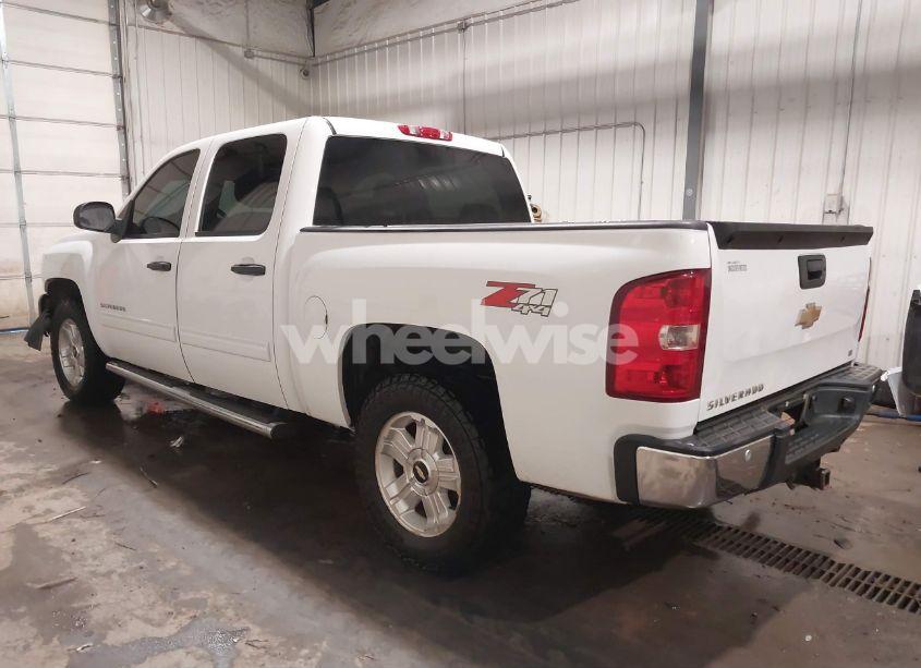 Photo 3 of 2013 Chevrolet Silverado 1500 LT (VIN 3GCPKSE76DG161092)