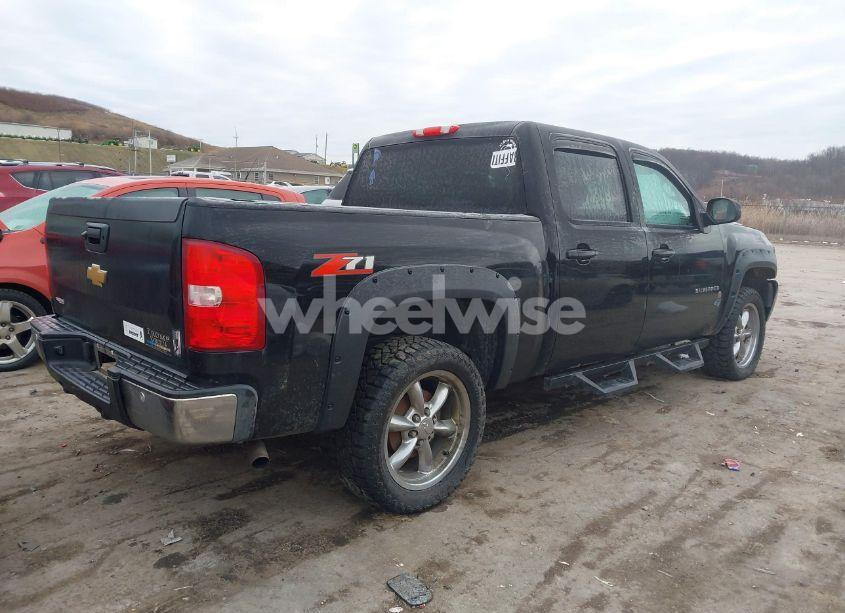 Photo 4 of 2013 Chevrolet Silverado 1500 LT (VIN 3GCPKSE76DG185277)