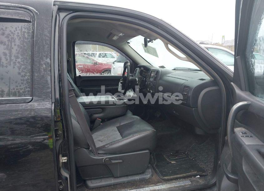 Photo 5 of 2013 Chevrolet Silverado 1500 LT (VIN 3GCPKSE76DG185277)
