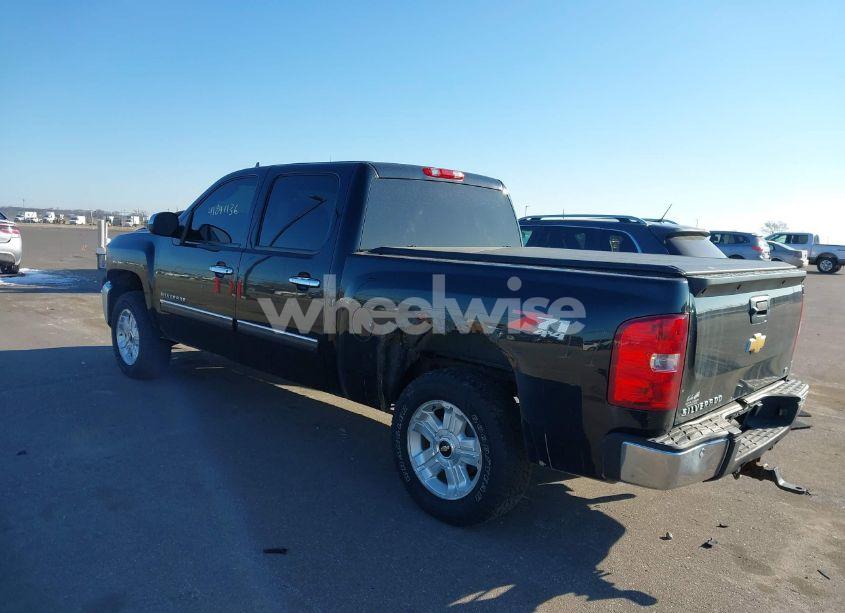 Photo 3 of 2013 Chevrolet Silverado 1500 LT (VIN 3GCPKSE76DG249530)