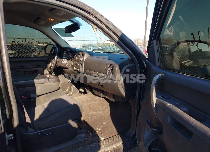Photo 5 of 2013 Chevrolet Silverado 1500 LT (VIN 3GCPKSE76DG249530)