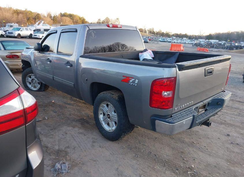 Photo 3 of 2013 Chevrolet Silverado 1500 LT (VIN 3GCPKSE76DG298274)