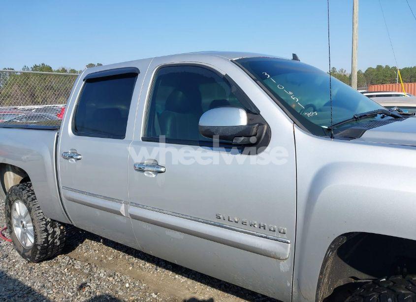 Photo 13 of 2013 Chevrolet Silverado 1500 LT (VIN 3GCPKSE76DG310651)