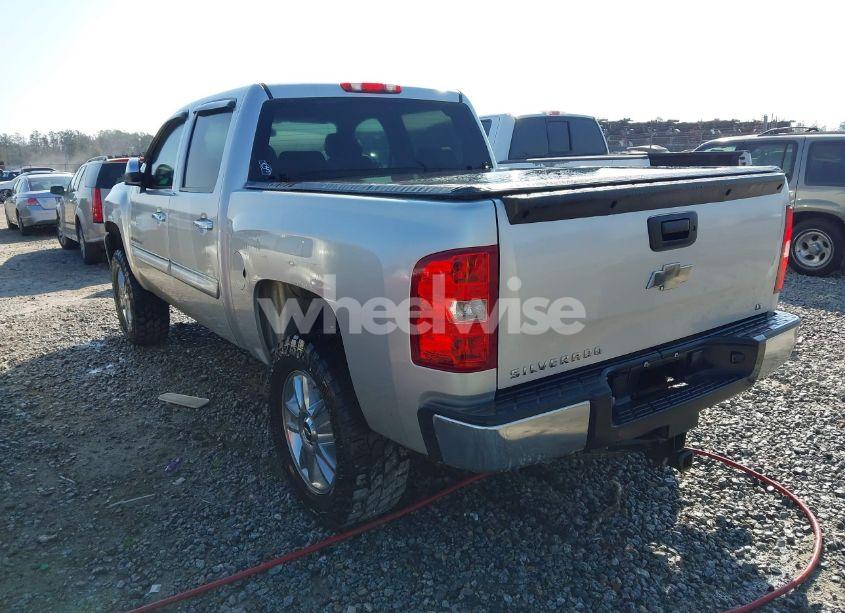 Photo 3 of 2013 Chevrolet Silverado 1500 LT (VIN 3GCPKSE76DG310651)
