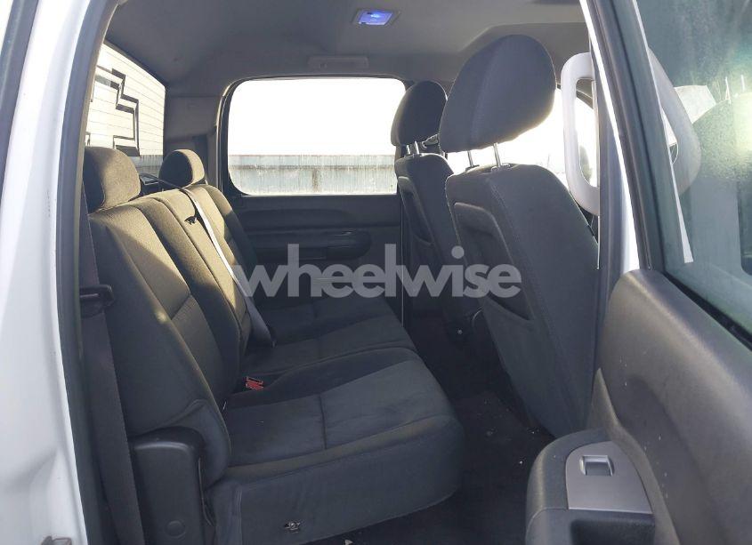 Photo 8 of 2013 Chevrolet Silverado 1500 LT (VIN 3GCPKSE76DG313470)