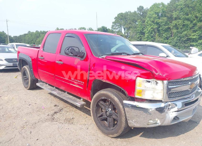 2013 Chevrolet Silverado 1500 LT (VIN 3GCPKSE76DG315767) main photo