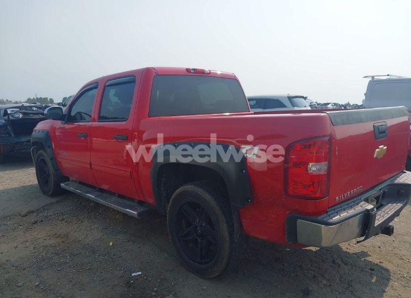 Photo 3 of 2013 Chevrolet Silverado 1500 LT (VIN 3GCPKSE76DG315767)