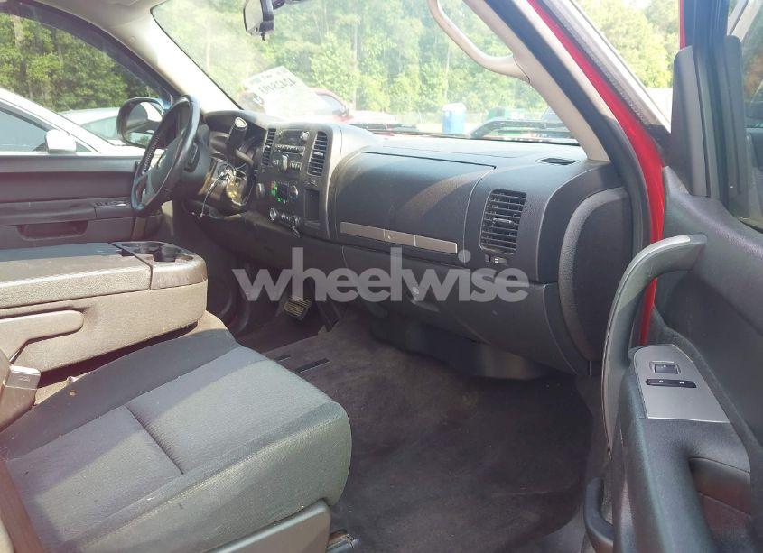 Photo 5 of 2013 Chevrolet Silverado 1500 LT (VIN 3GCPKSE76DG315767)