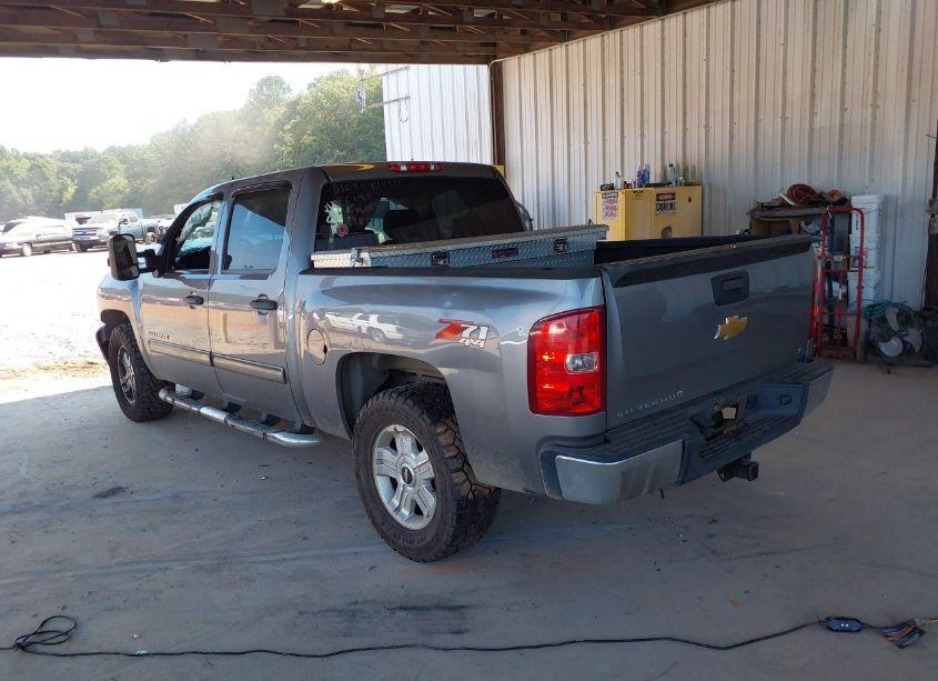 Photo 3 of 2013 Chevrolet Silverado 1500 LT (VIN 3GCPKSE76DG350650)