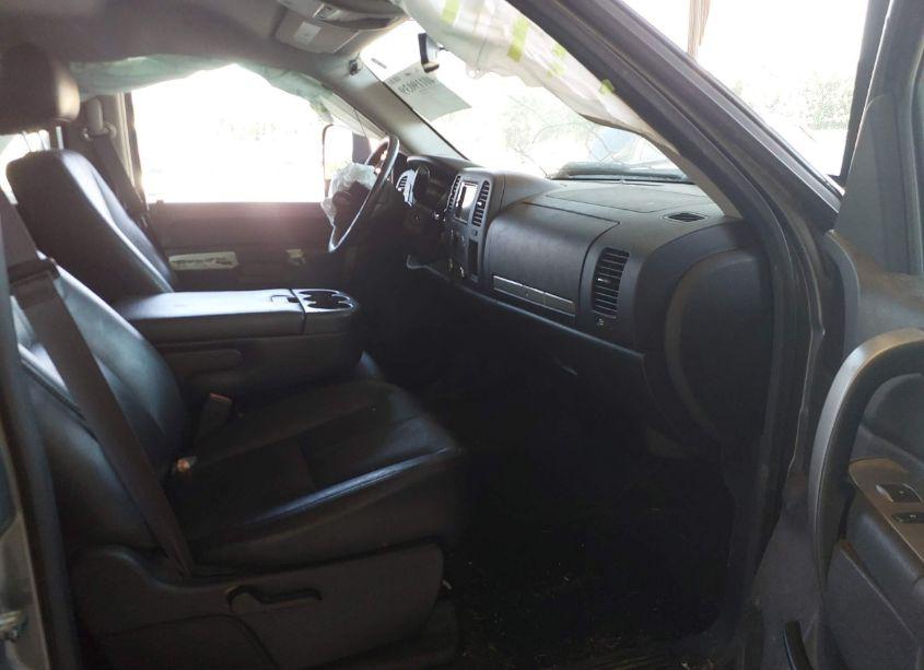 Photo 5 of 2013 Chevrolet Silverado 1500 LT (VIN 3GCPKSE76DG350650)
