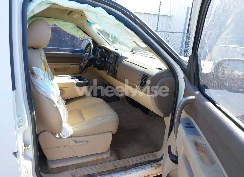 Photo 5 of 2012 Chevrolet Silverado 1500 LT (VIN 3GCPKSE77CG140475)