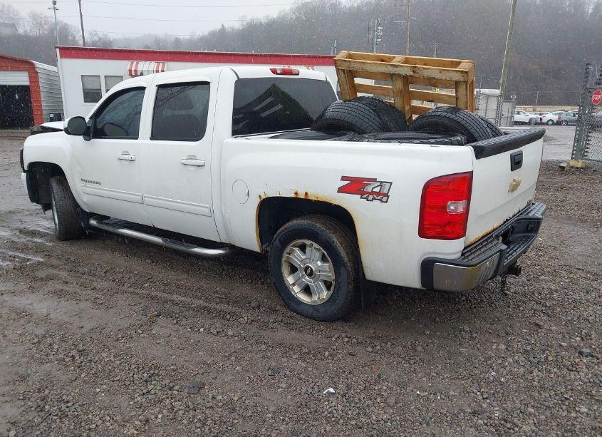 Photo 3 of 2012 Chevrolet Silverado 1500 LT (VIN 3GCPKSE77CG176652)