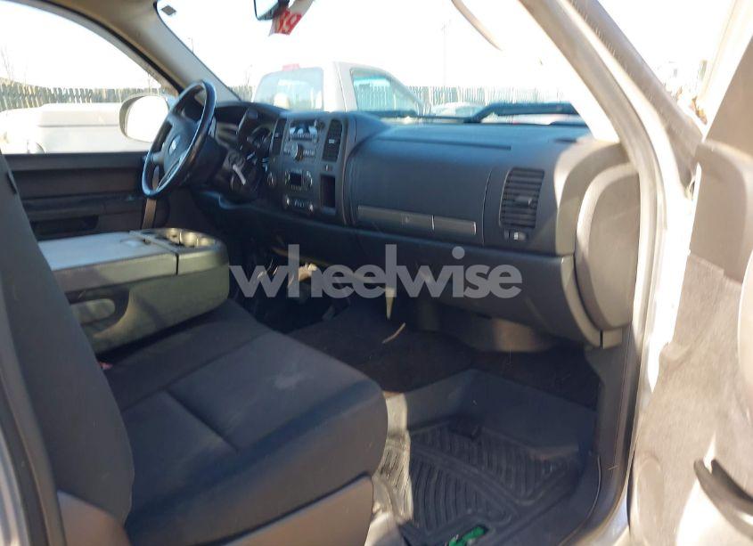 Photo 5 of 2012 Chevrolet Silverado 1500 LT (VIN 3GCPKSE77CG241676)