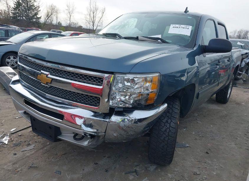 Photo 2 of 2013 Chevrolet Silverado 1500 LT (VIN 3GCPKSE77DG132457)