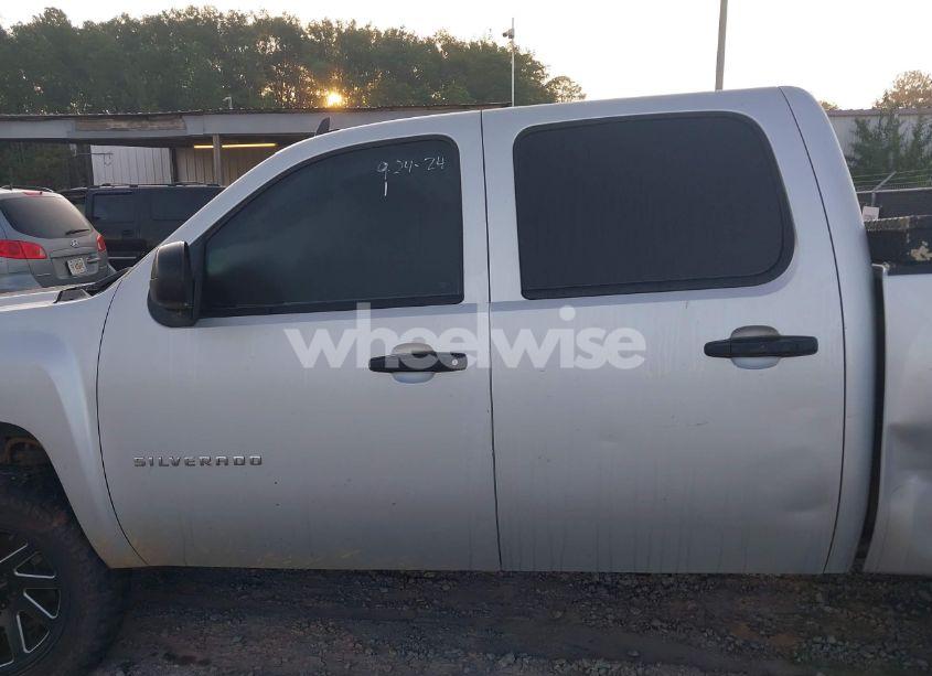 Photo 13 of 2013 Chevrolet Silverado 1500 LT (VIN 3GCPKSE77DG216066)