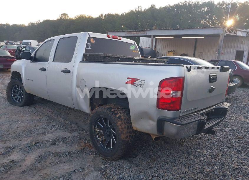 Photo 3 of 2013 Chevrolet Silverado 1500 LT (VIN 3GCPKSE77DG216066)