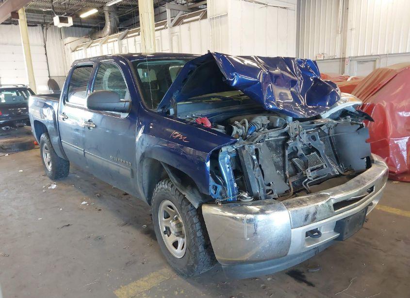 2013 Chevrolet Silverado 1500 LT (VIN 3GCPKSE77DG267017) main photo