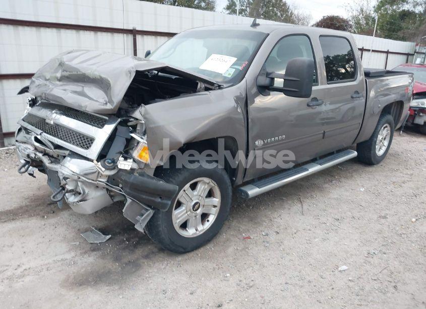Photo 2 of 2013 Chevrolet Silverado 1500 LT (VIN 3GCPKSE77DG277501)