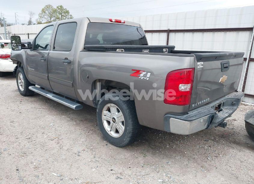 Photo 3 of 2013 Chevrolet Silverado 1500 LT (VIN 3GCPKSE77DG277501)