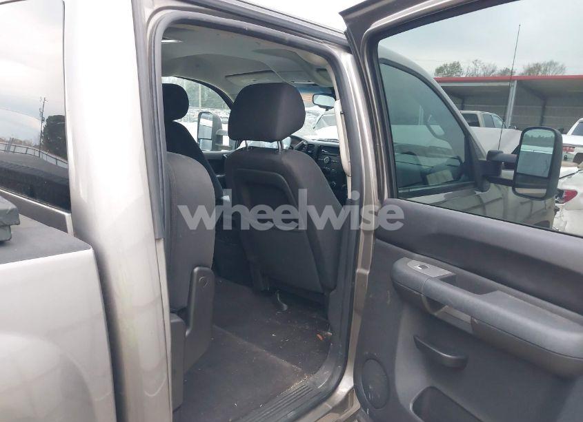 Photo 8 of 2013 Chevrolet Silverado 1500 LT (VIN 3GCPKSE77DG277501)