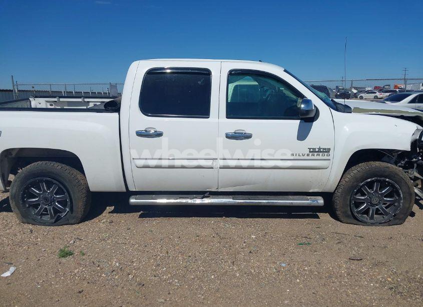 Photo 13 of 2012 Chevrolet Silverado 1500 LT (VIN 3GCPKSE78CG179074)