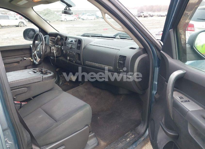 Photo 5 of 2013 Chevrolet Silverado 1500 LT (VIN 3GCPKSE78DG119104)