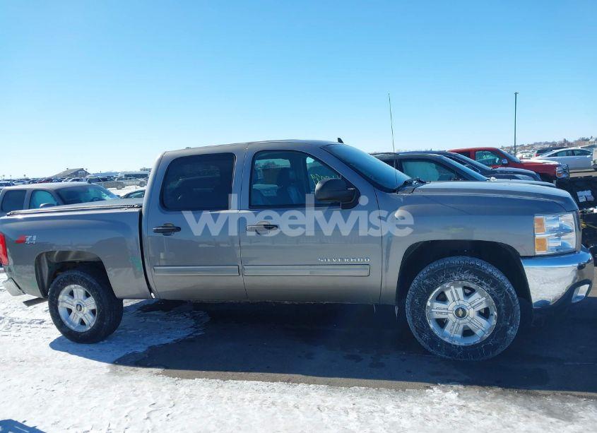 Photo 13 of 2013 Chevrolet Silverado 1500 LT (VIN 3GCPKSE78DG232129)