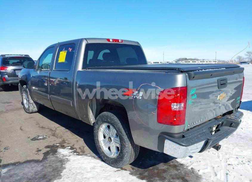 Photo 3 of 2013 Chevrolet Silverado 1500 LT (VIN 3GCPKSE78DG232129)