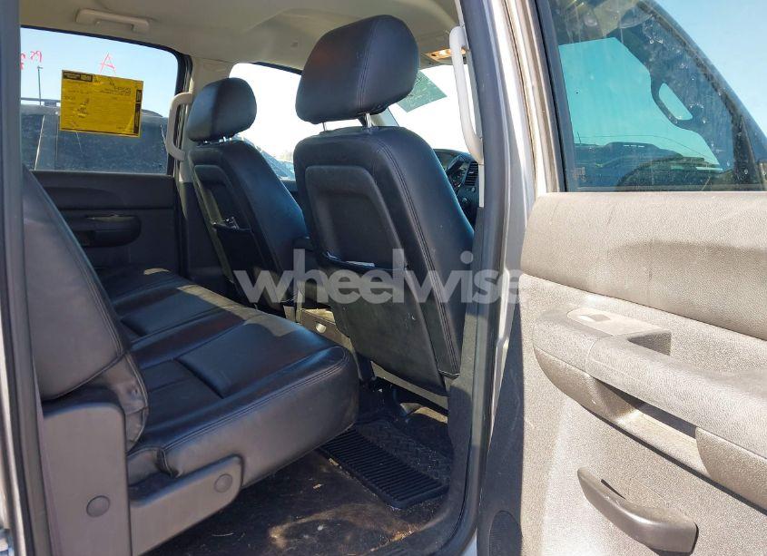 Photo 8 of 2013 Chevrolet Silverado 1500 LT (VIN 3GCPKSE78DG232129)