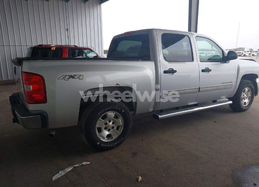 Photo 4 of 2013 Chevrolet Silverado 1500 LT (VIN 3GCPKSE78DG280682)