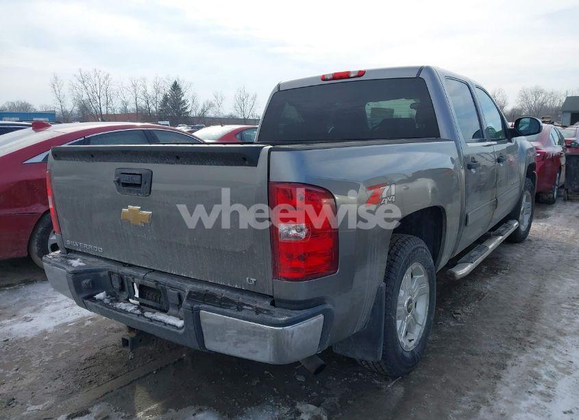 Photo 4 of 2013 Chevrolet Silverado 1500 LT (VIN 3GCPKSE78DG306553)