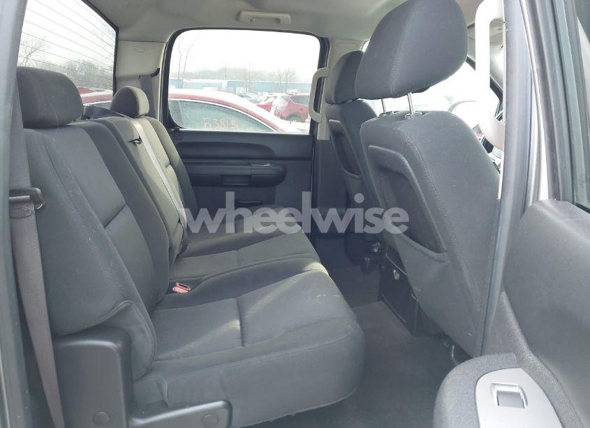 Photo 8 of 2013 Chevrolet Silverado 1500 LT (VIN 3GCPKSE78DG306553)