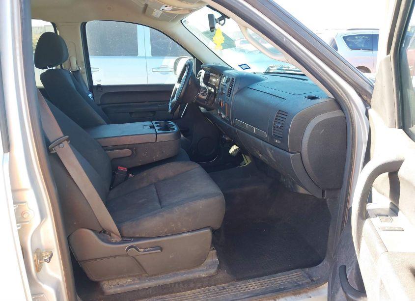 Photo 5 of 2012 Chevrolet Silverado 1500 LT (VIN 3GCPKSE79CG226578)