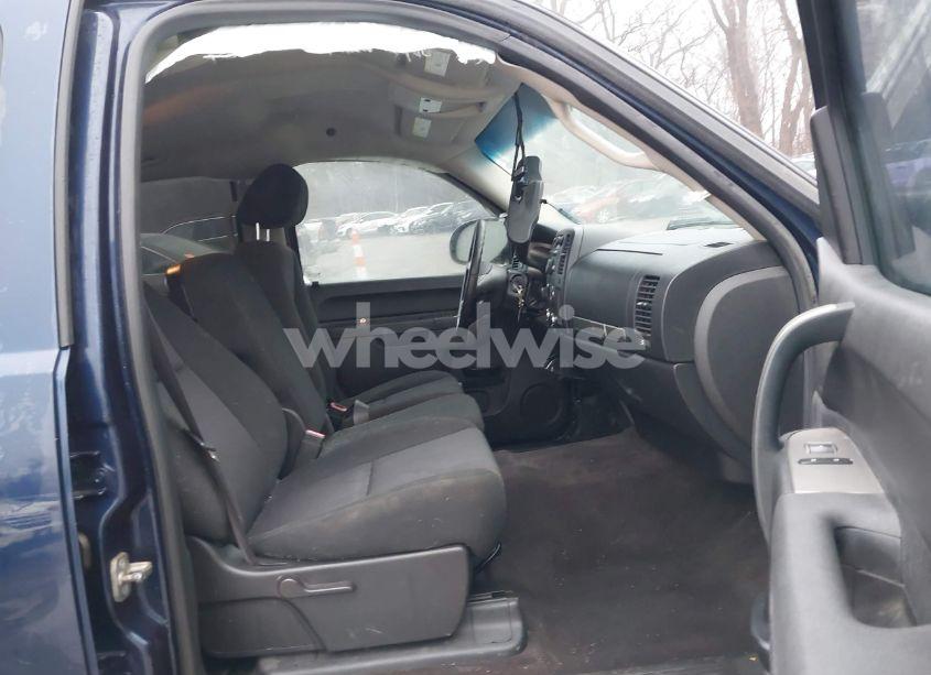 Photo 5 of 2012 Chevrolet Silverado 1500 LT (VIN 3GCPKSE79CG255157)