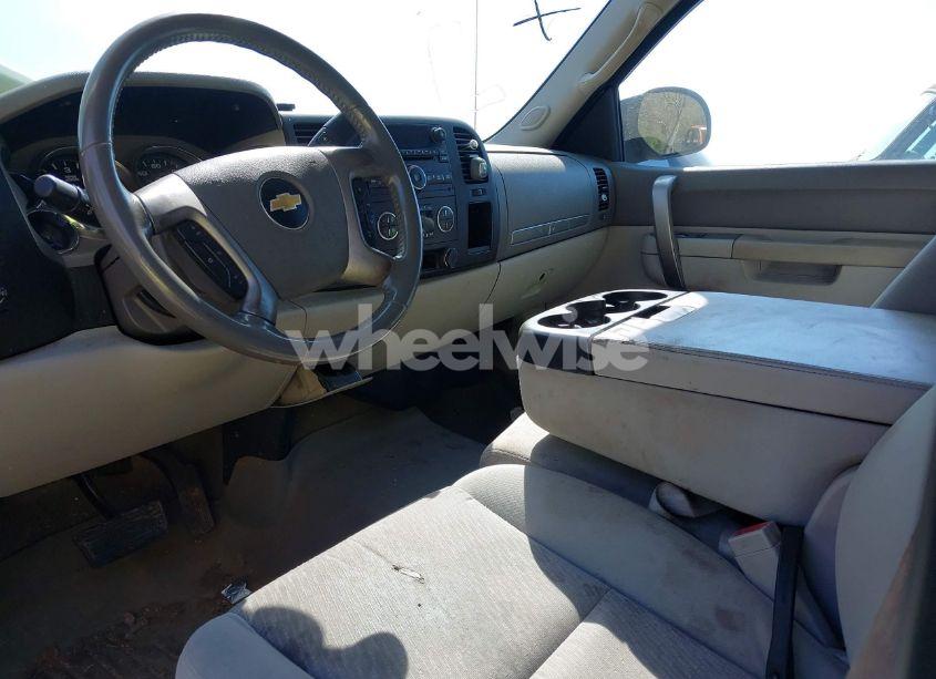 Photo 5 of 2013 Chevrolet Silverado 1500 LT (VIN 3GCPKSE79DG107916)