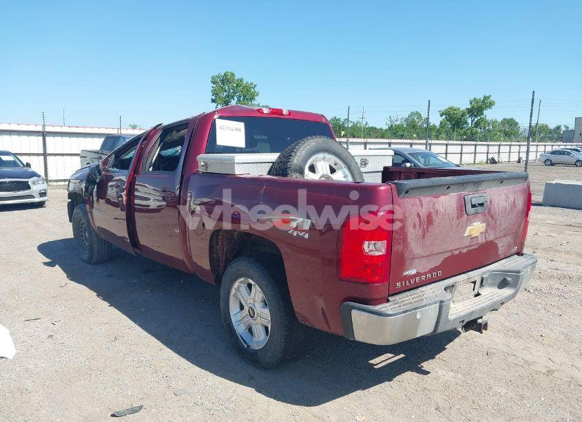Photo 3 of 2013 Chevrolet Silverado 1500 LT (VIN 3GCPKSE79DG149504)