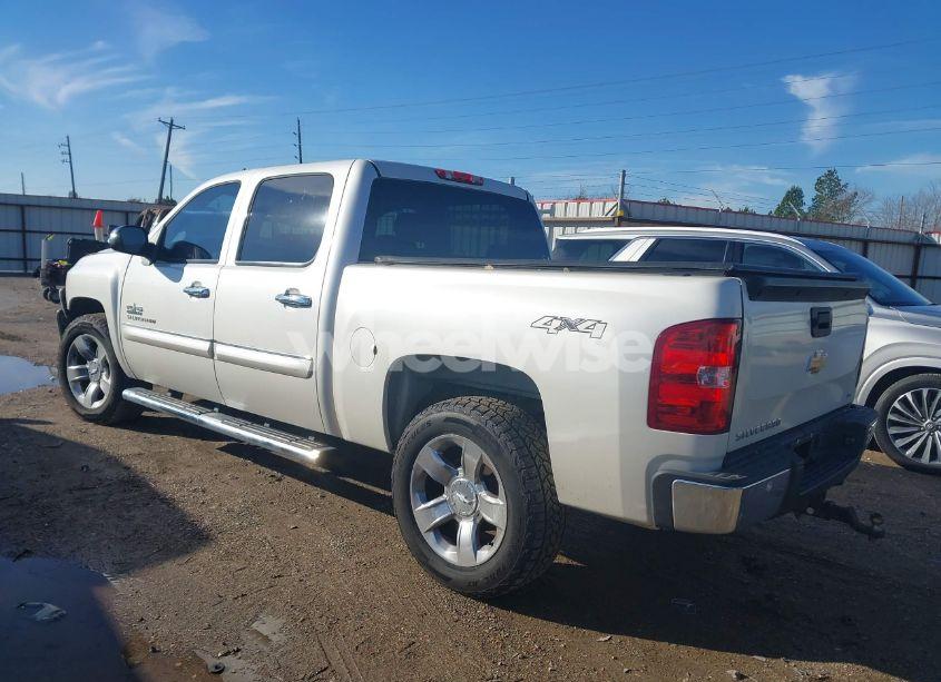 Photo 3 of 2013 Chevrolet Silverado 1500 LT (VIN 3GCPKSE79DG170286)