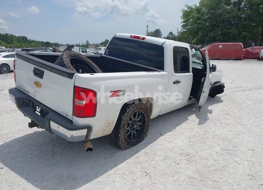 Photo 4 of 2013 Chevrolet Silverado 1500 LT (VIN 3GCPKSE79DG208518)