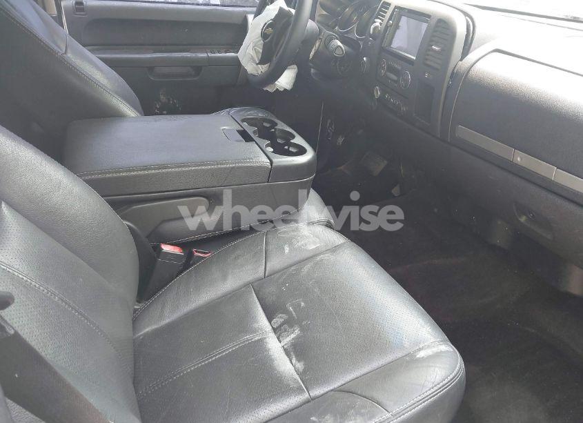 Photo 5 of 2013 Chevrolet Silverado 1500 LT (VIN 3GCPKSE79DG208518)