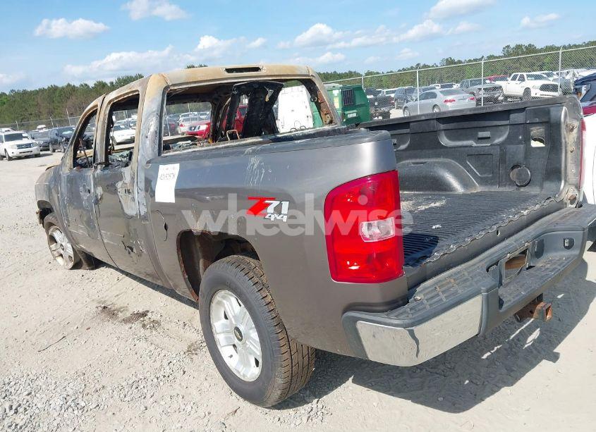Photo 3 of 2013 Chevrolet Silverado 1500 LT (VIN 3GCPKSE79DG217087)