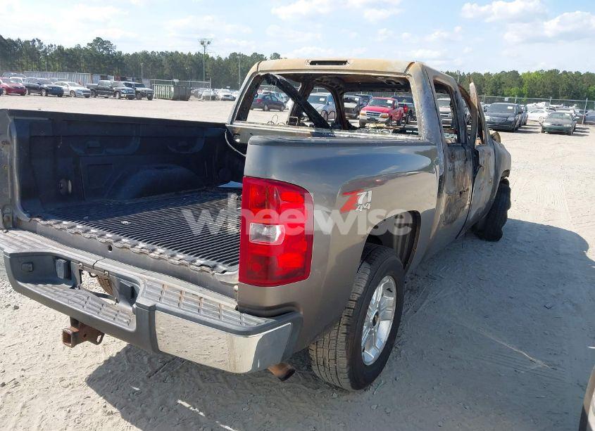 Photo 4 of 2013 Chevrolet Silverado 1500 LT (VIN 3GCPKSE79DG217087)