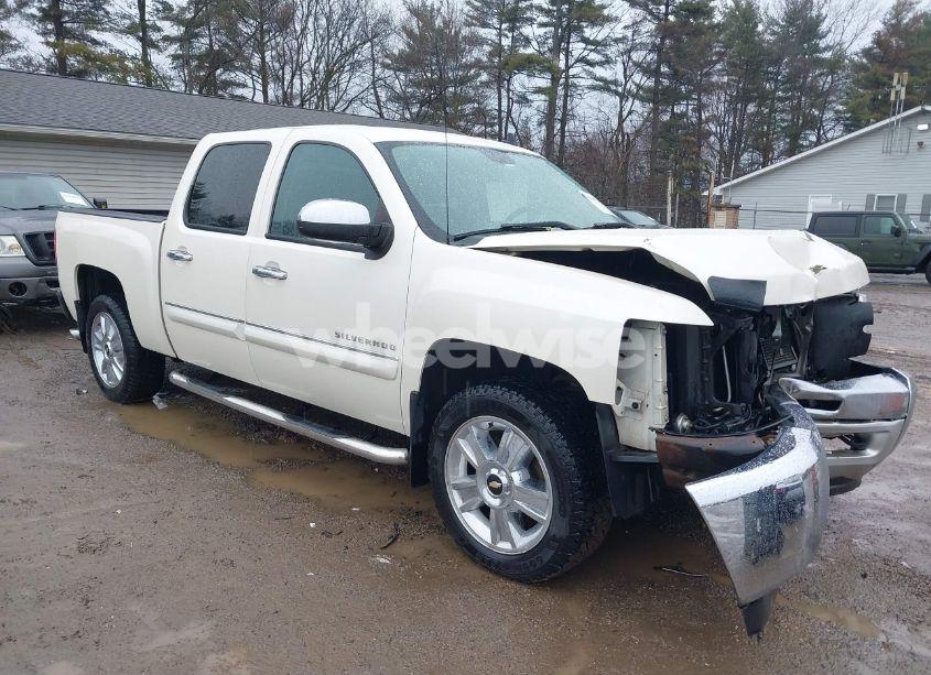 2013 Chevrolet Silverado 1500 LT (VIN 3GCPKSE79DG312541) main photo