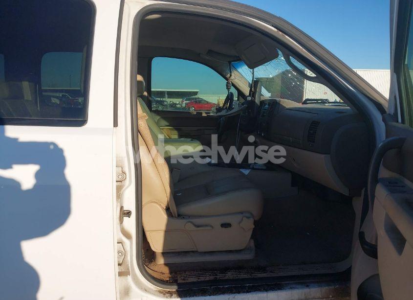 Photo 5 of 2012 Chevrolet Silverado 1500 LT (VIN 3GCPKSE7XCG179139)